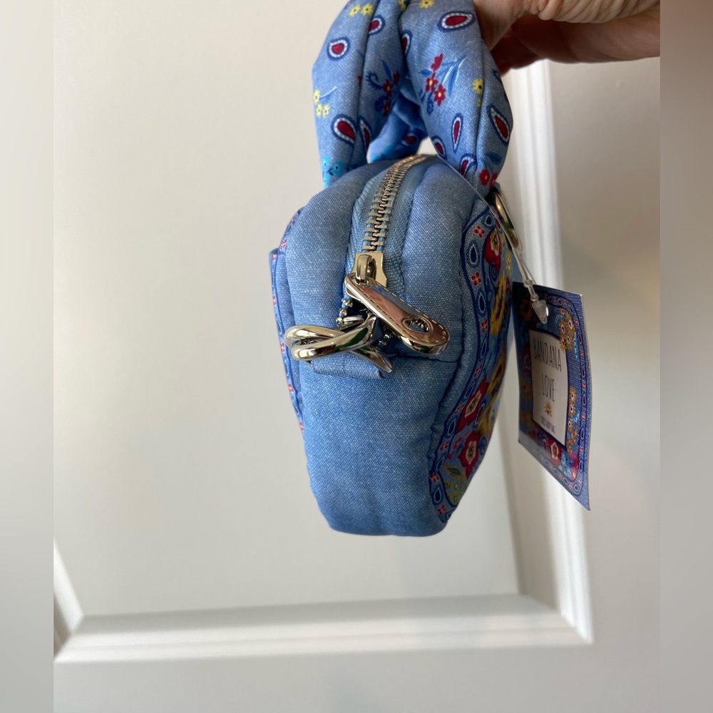 Brighton Love Bandana Cross Body Organizer Bag NWT - Picture 7 of 16